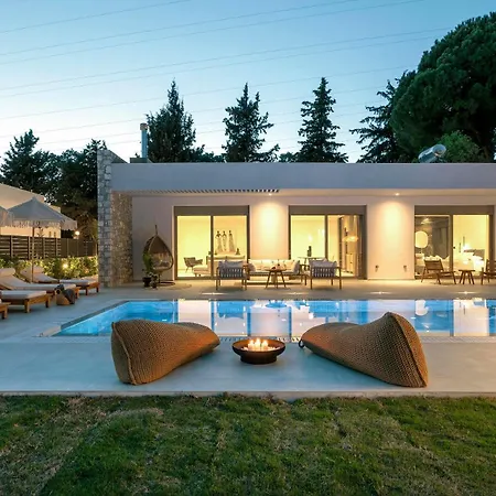Villa Emerald Estate